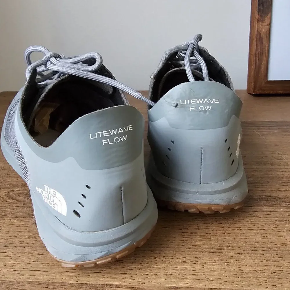 EUC THE NORTH FACE LITEWAVE FLOW SNEAKERS VIBRAM SOLES SIZE 9.5 WOMENS